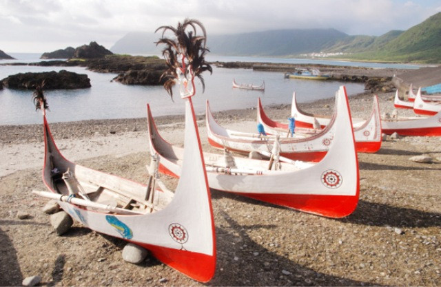 Thuyền dân tộc Tao trên đảo Lan Thuyền dân tộc Tao trên đảo Lan