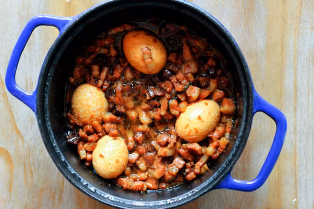 Công thức nấu cơm thịt kho kiểu Đài Loan cực ngon chị em không thể bỏ qua 6