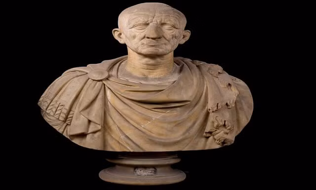 Bộ sưu tập 600 tượng quý bị giấu dưới hầm suốt 40 năm - Hình 1