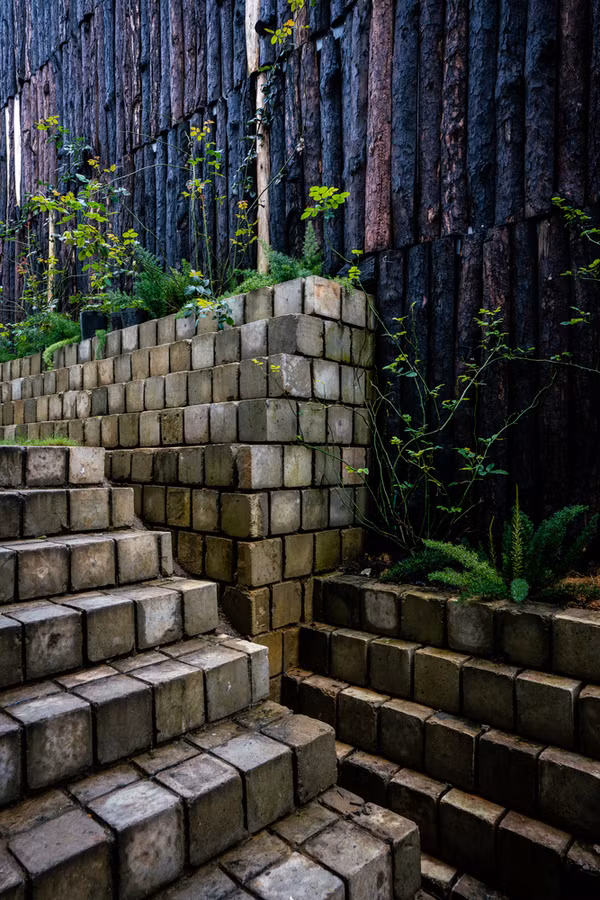 Ngôi nhà tận dụng vật liệu bỏ đi ở Đà Lạt lên báo Mỹ