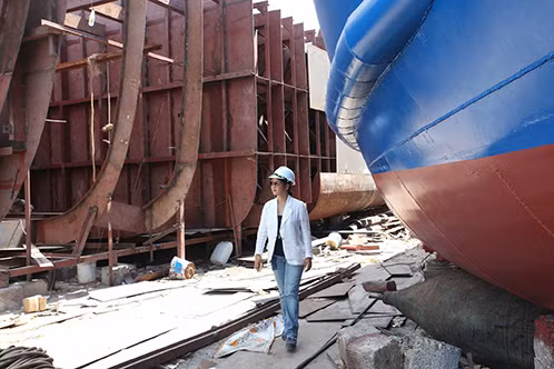 Chị Thủy luôn cảm ơn công việc khô cằn trong ngành xây dựng đã giúp chị đổi đời và có điều kiện để theo đuổi niềm đam mê ẩm thực. Chị Thủy luôn cảm ơn công việc khô cằn trong ngành xây dựng đã giúp chịđổi đời và có điều kiện đểtheo đuổi niềm đam mê ẩm thựcẩm thực. Ảnh: NVCC.