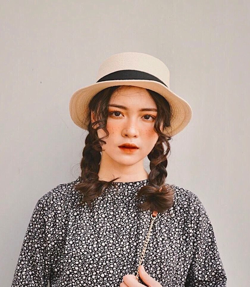 Nữ sinh sinh năm 2000 sở hữu vẻ ngoài xinh xắn, gây "đốn tim"cộng đồng mạng