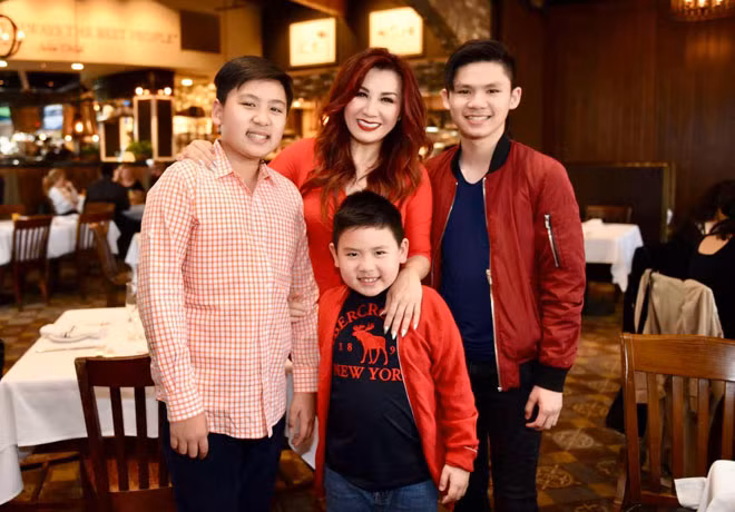 quy tu 16 tuoi nha bang kieu vua dien trai vua hat hay, dan gioi hinh anh 8