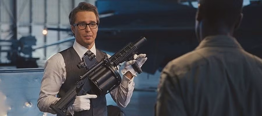 Sam Rockwell suýt vào vai Tony Stark:Trước khi đạo diễn Jon Favreau chọn Robert Downey Jr, có nhiều nam diễn viên khác từng được cân nhắc cho vai Iron Man. Đó làTom Cruise, Nic Cage, Patrick Dempsey, Colin Farrell… Gần đây, trong một cuộc phỏng vấn với tờThe A.V.Club, tài tử Sam Rockwell tiết lộ rằng đạo diễn Favreau cũng từng liên hệ anh cho vai Tony Stark. Cuối cùng, Sam lại hóa thân thành gã lái buôn vũ khí Justin Hammer trongIron Man 2thay vì sắm vai Người Sắt trong phần 1. 8 su that thu vi phia sau hau truong ‘Iron Man’ 2008 hinh anh 1