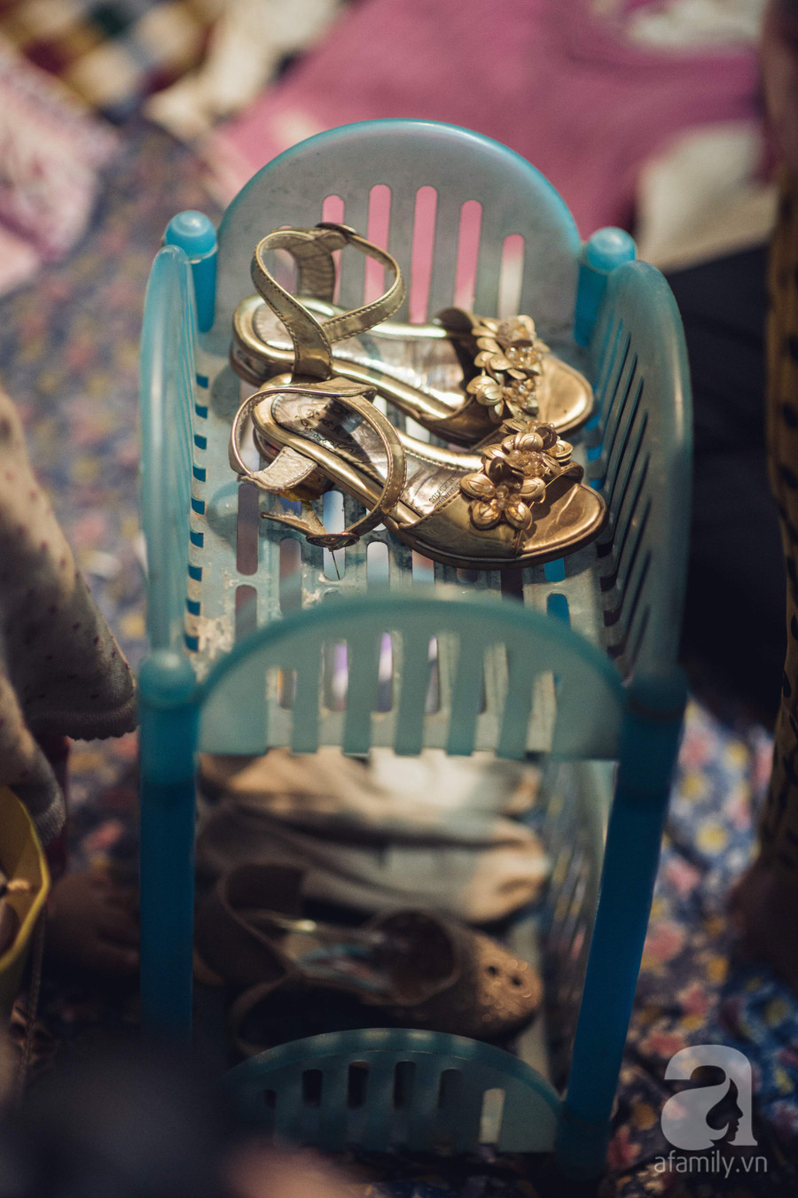 Gặp cô bé mặc đồ cũ “chất” như fashionista mơ làm người mẫu và thèm được đi học ảnh 10