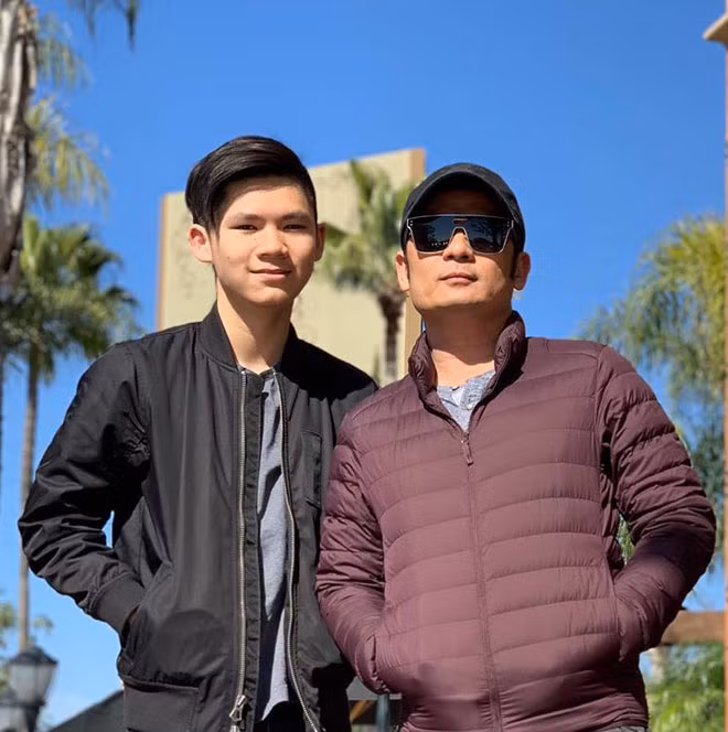 quy tu 16 tuoi nha bang kieu vua dien trai vua hat hay, dan gioi hinh anh 1