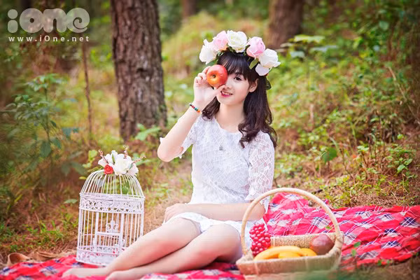 Hot girl trường chuyên làm teen model từ năm 14 tuổi