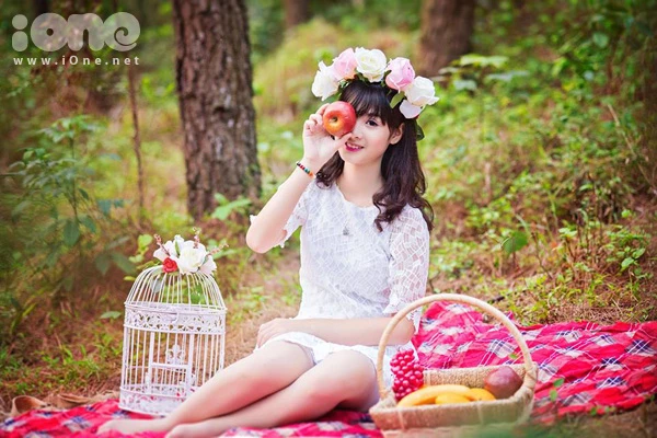 Hot girl trường chuyên làm teen model từ năm 14 tuổi