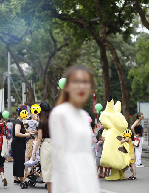 Mẫu ảnh chỉ còn biết kêu trời trong hoàn cảnh này.