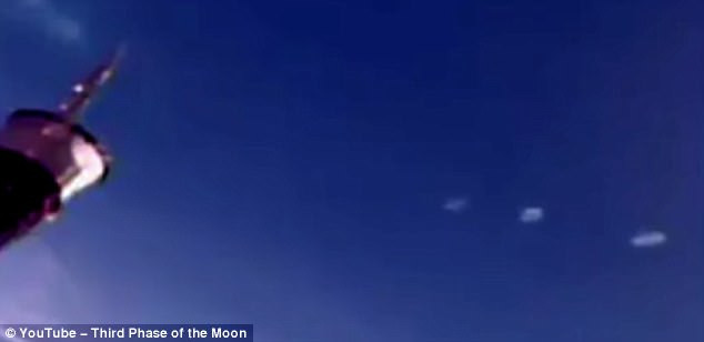 Đĩa bay từ xa Đĩa bay từ xa