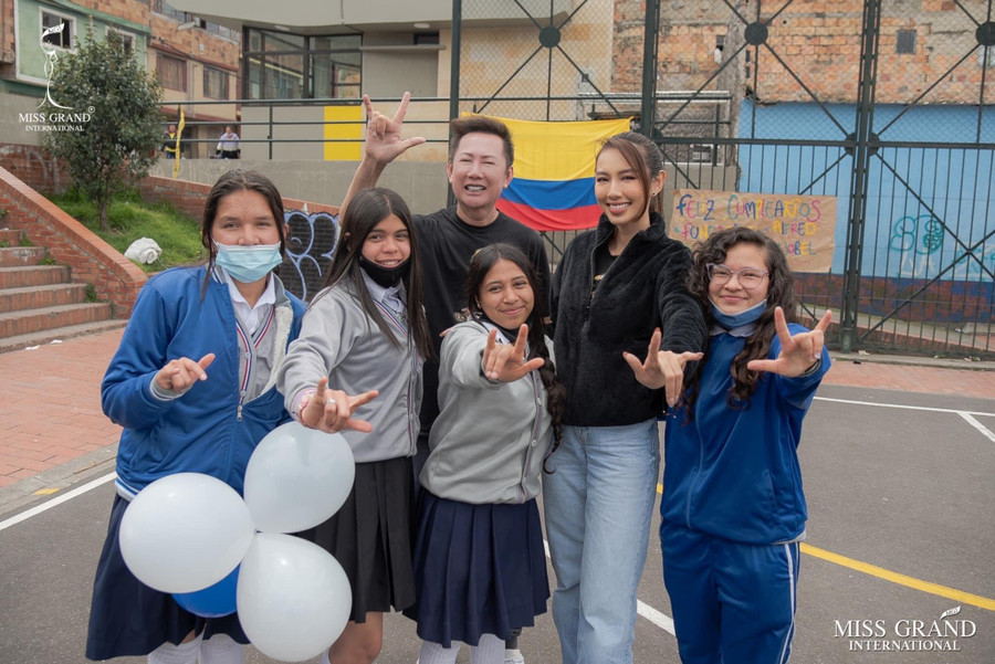Hình ảnh Hoa hậu Thuỳ Tiên trong chuyến từ thiện ở Mỹ Latinh. Hình ảnh Hoa hậu Thuỳ Tiên trong chuyến từ thiện ở Mỹ Latinh.