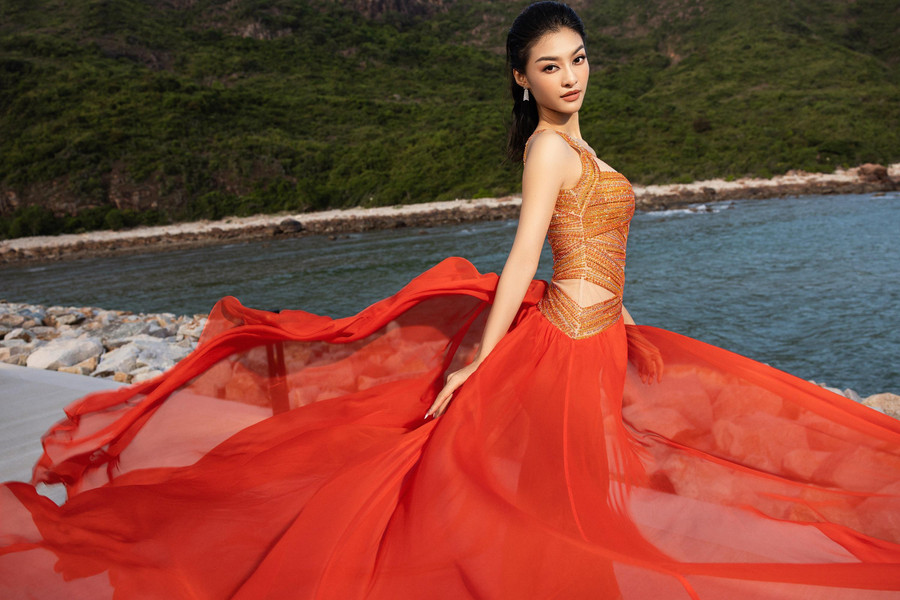 Kiều Loan là nàng á hậu đa tài của showbiz Việt.