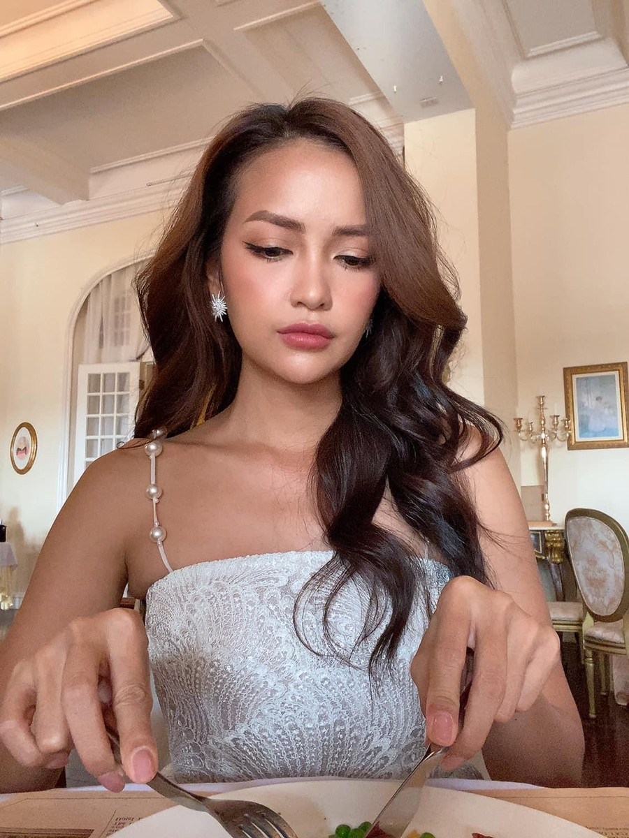 28 tuổi là chọn lựa vừa vặn cho ngôi Hoa hậu 28 tuổi là chọn lựa vừa vặn cho ngôi Hoa hậu