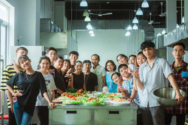Sinh viên khoa Hospitality tại Kent trải nghiệm ẩm thực Sinh viên khoa Hospitality tại Kent trải nghiệm ẩm thực