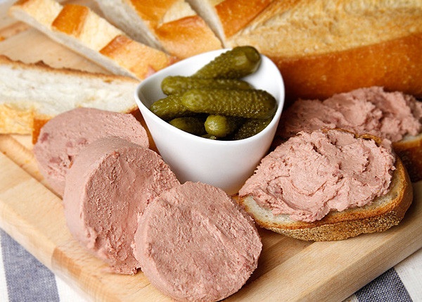 Bí quyết làm 6 món ngon từ bánh mì cũ ảnh 5 Bí quyết làm 6 món ngon từ bánh mì cũ ảnh 5