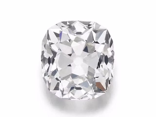 Chiếc nhẫn kim cương 26 cara được bán với giá “đồng nát” 