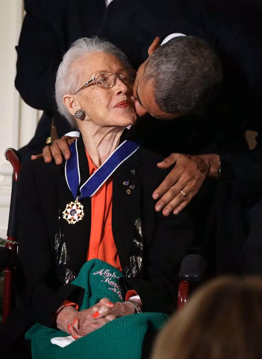 Tổng thống Barack Obama trao huân chương Tự do cho Katherine Johnson