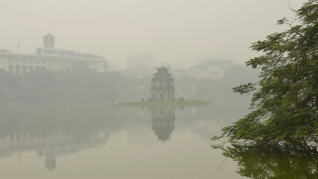 Hà Nội có mưa vài nơi, độ ẩm cao