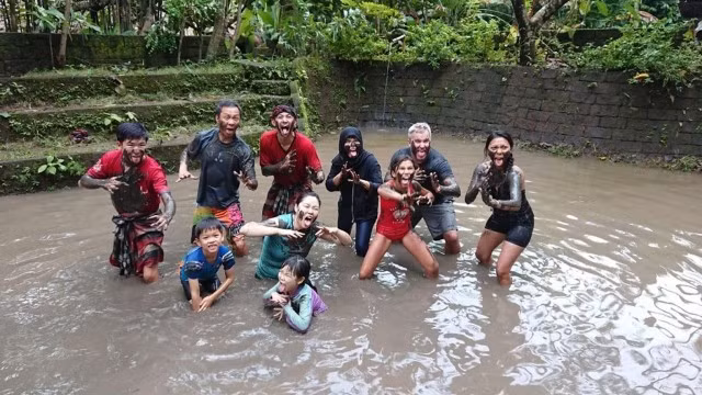 Hồng Kông: “Giải cứu” con khỏi trường học