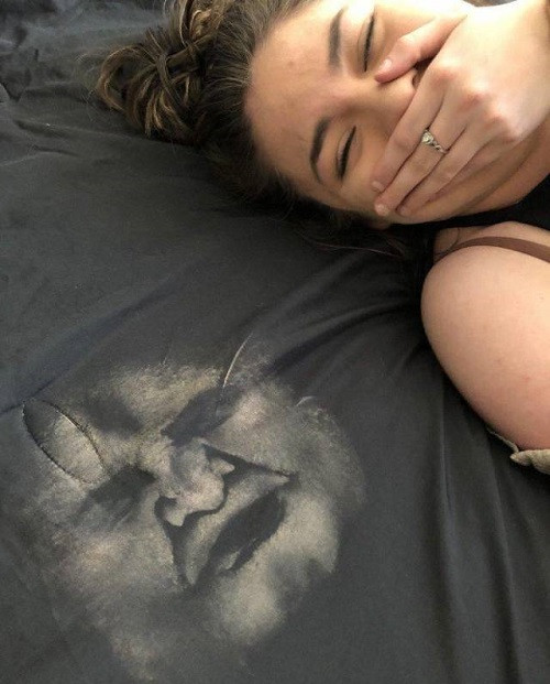 Lý do đừng nên ngủ chung với phụ nữ.