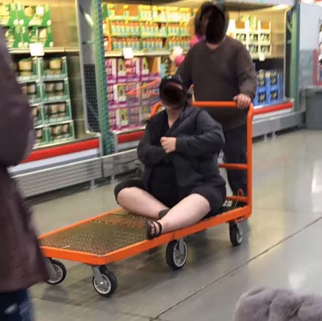 bat gap hinh anh sieu di trong sieu thi ngay cuoi tuan hinh anh 7