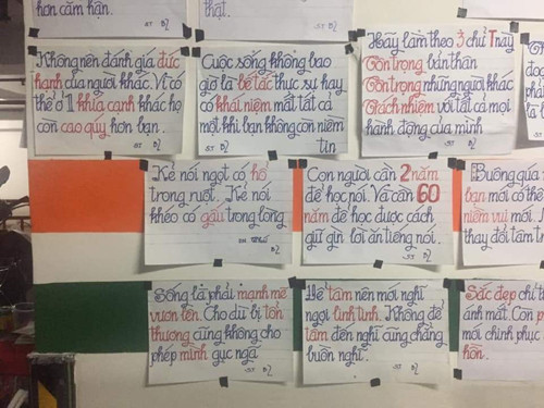 Những ý quan trọng được viết bằng mực đỏ.