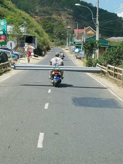 Đường này là của riêng anh.