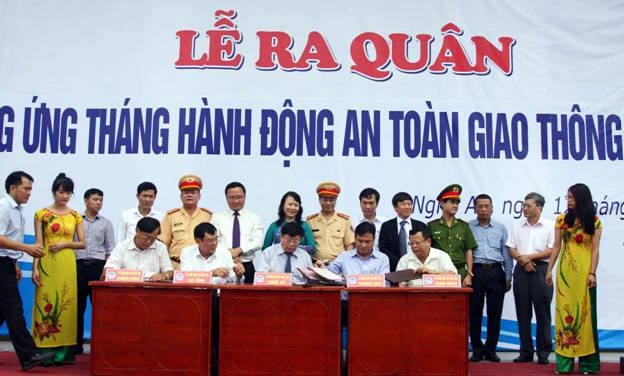 Ngành Giáo dục kiên quyết thực hiện 3 phải, 3 không về an toàn giao thông