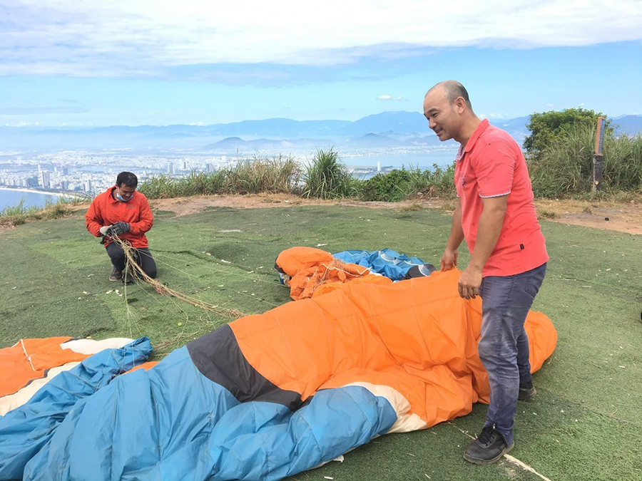 Kiểm tra dù sau khi cứu hộ Kiểm tra dù sau khi cứu hộ