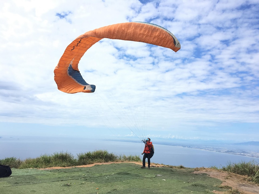 Tiếp tục bay, đến với bầu trời Tiếp tục bay, đến với bầu trời