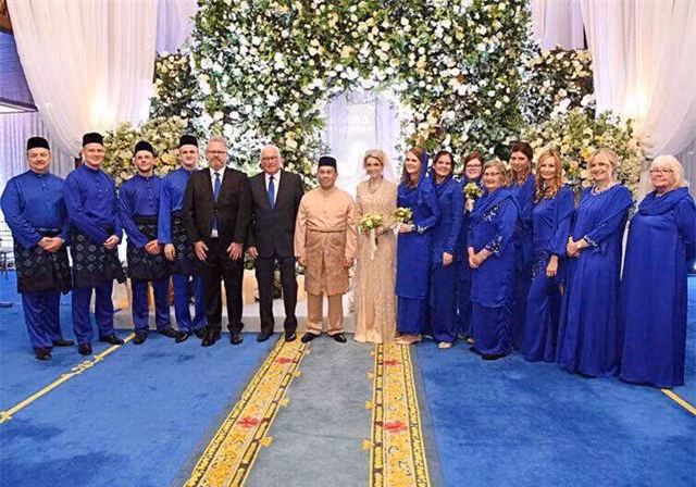 Thái tử Malaysia kết hôn với nữ thường dân người Thụy Điển - 4