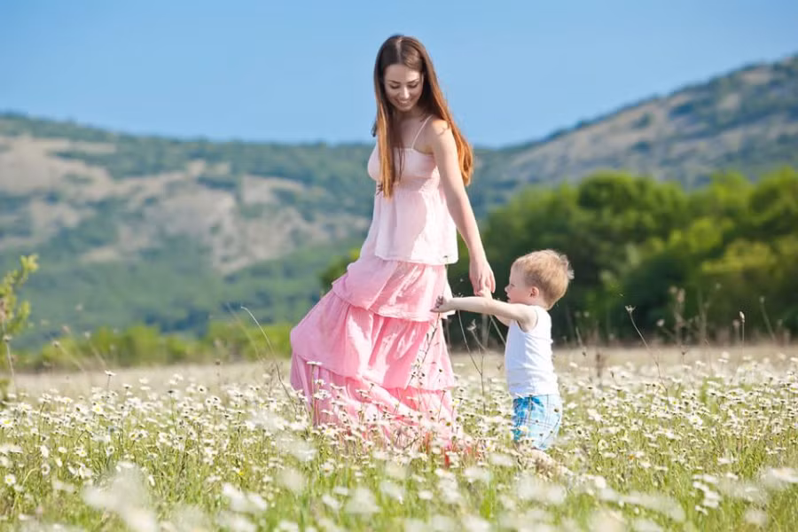 Khi làm mẹ đơn thân cần chuẩn bị về tinh thần và kinh tế