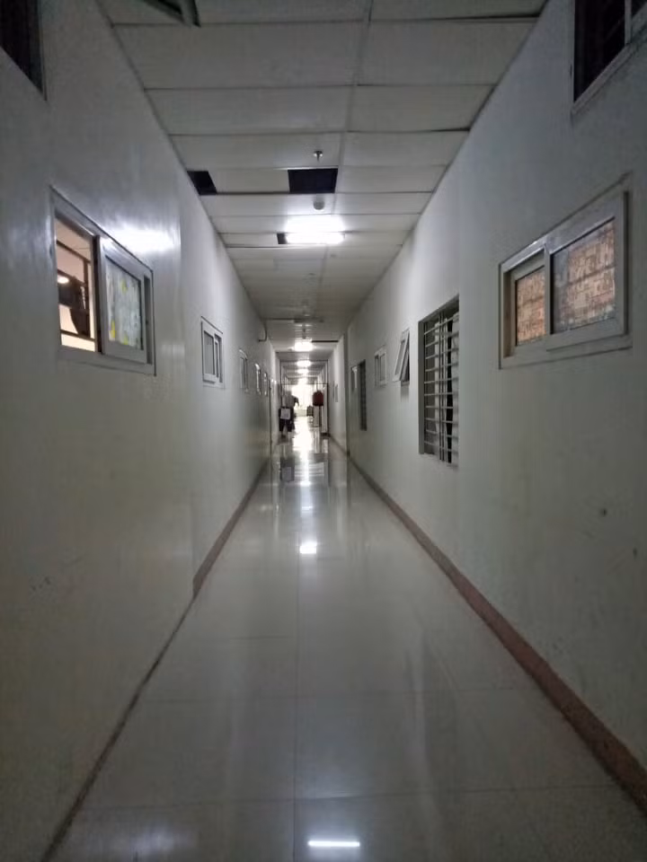 Tầng 2 chung cư Bemes trước là siêu thị, không gian dịch vụ nay được chủ đầu tư chuyển đổi công năng thành các căn hộ không sổ đỏ