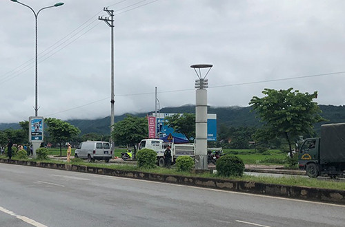 Khu vực hiện trường trên quốc lộ 12. Ảnh:Hoàng Phương. Hiện trường đầu tiên thực nghiệm là quốc lộ 12. Ảnh: Hoàng Phương.