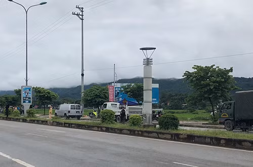 Hiện trường đầu tiên thực nghiệm là quốc lộ 12. Ảnh: Hoàng Phương.