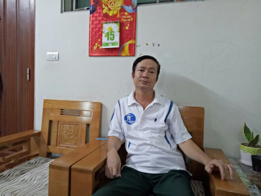 Ông Lê Phong Hoàn - Tổ trưởng Tổ dân phố 18 gồm tòa nhà CT6B, CT6C (chung cư Bemes) Ông Lê Phong Hoàn - Tổ trưởng Tổ dân phố 18 gồm tòa nhà CT6B, CT6C (chung cư Bemes)