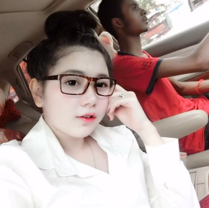 Bất ngờ những đứa con cực dễ thương của cặp đôi "chồng cú vợ tiên" nổi tiếng châu Á ảnh 3