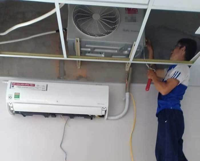 Tranh cãi kiểu lắp điều hòa dễ gây cháy nhà