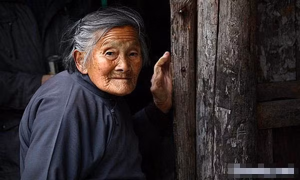 6-15581681653711181144098