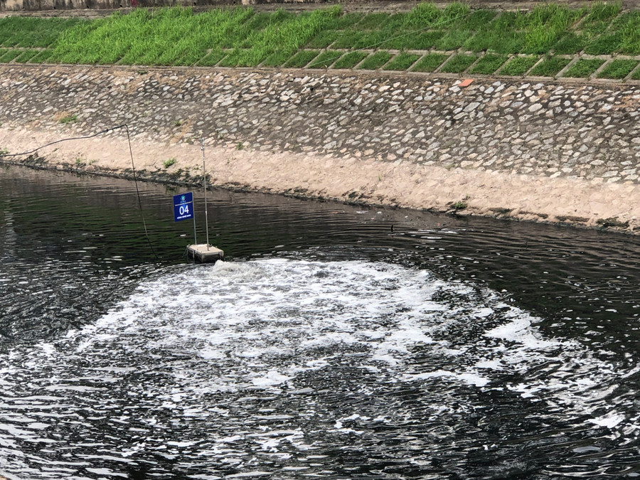 Sông Tô Lịch bớt mùi hôi ảnh 1