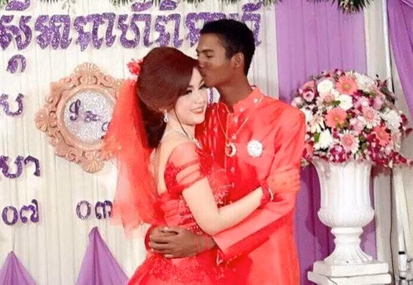 Bất ngờ những đứa con cực dễ thương của cặp đôi "chồng cú vợ tiên" nổi tiếng châu Á 