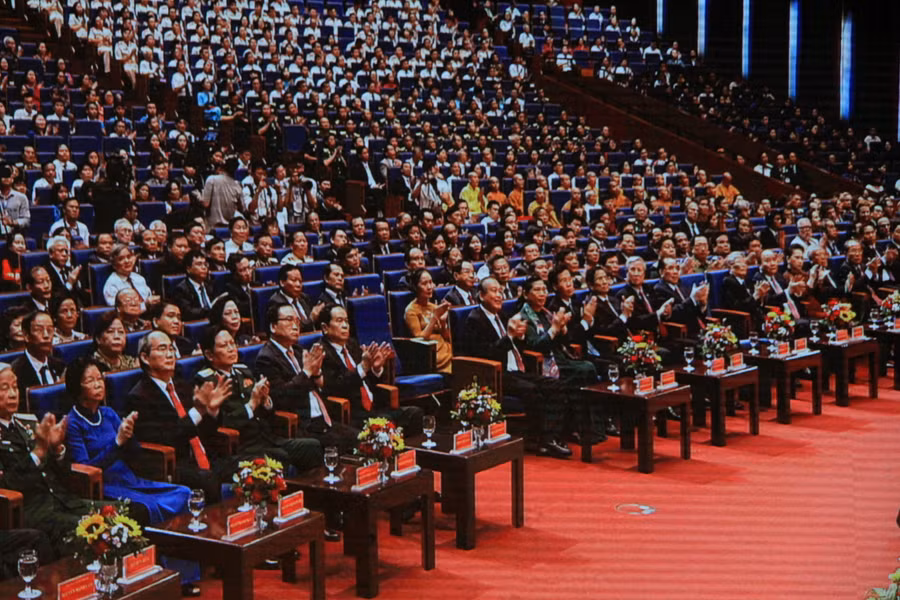 Lãnh đạo Đảng, Nhà nước và khoảng 3.500 đại biểu tham dự Lễ kỷ niệm. Ảnh: Bình Thanh. Lãnh đạo Đảng, Nhà nước và khoảng 3.500 đại biểu tham dự Lễ kỷ niệm. Ảnh: Bình Thanh.