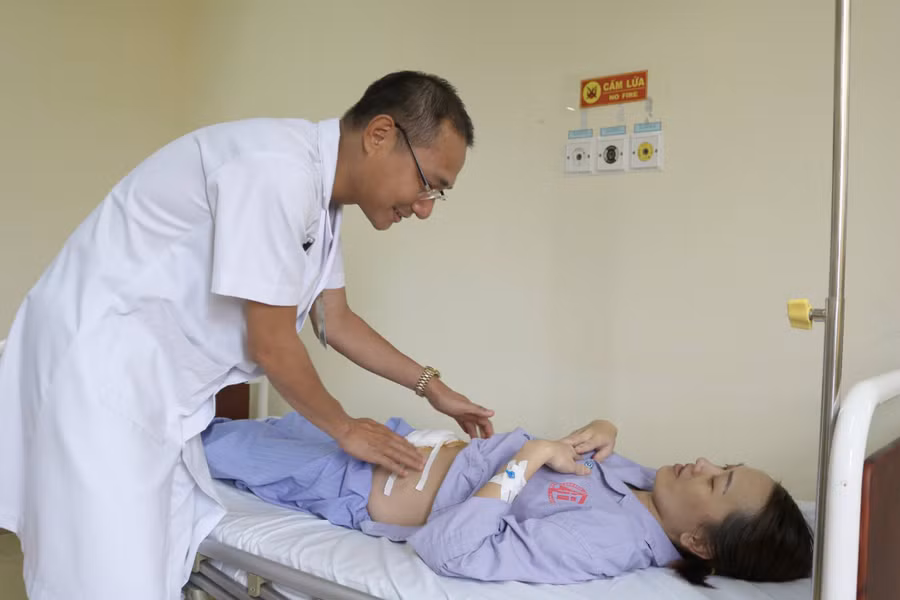 Bệnh nhân lồng ruột ổn định sau phẫu thuật