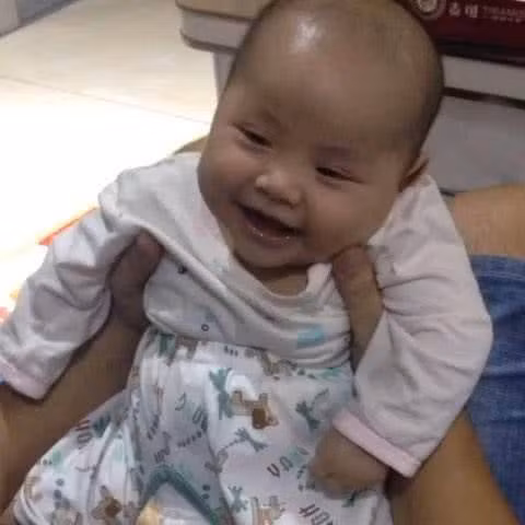 Ông nội cho cháu nhấp thử ngụm rượu, bác sĩ lắc đầu: “Sa sút trí tuệ suốt đời“ ảnh 1