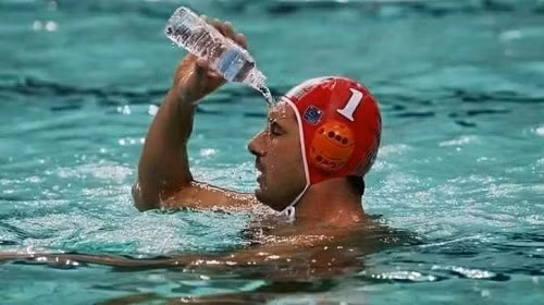 Như một thói quen. Như một thói quen.