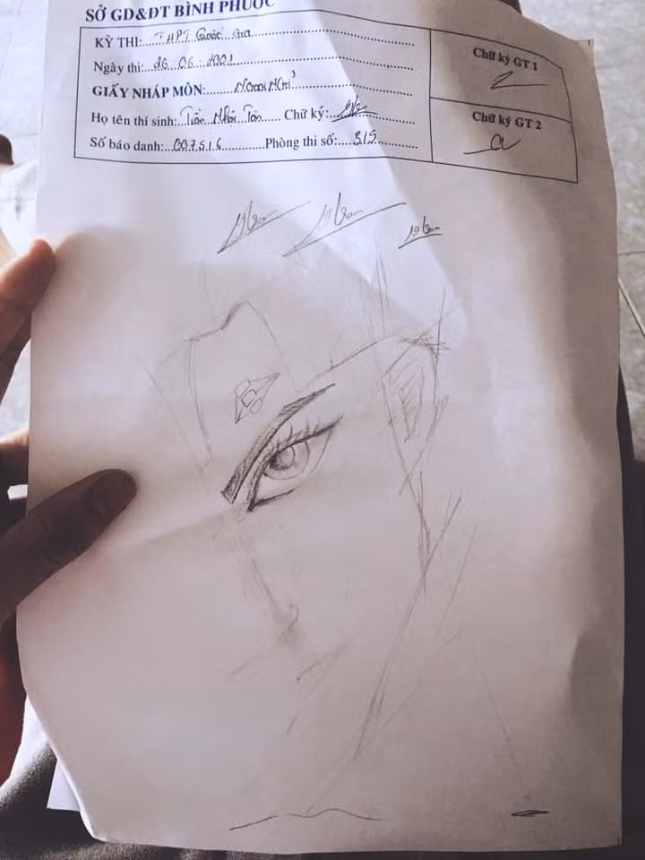 “Cười chảy nước mắt” siêu phẩm hội hoạ trên giấy nháp của sĩ tử ảnh 7