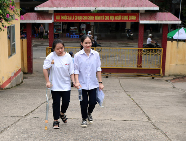 Dìu bạn đi thi Dìu bạn đi thi