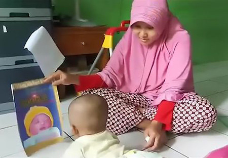 Chị Ella mất một thời gian mới dám gọi con bằng tên thật. Ảnh: AsiaWire. Chị Ella mất một thời gian mới dám gọi con bằng tên thật. Ảnh: AsiaWire