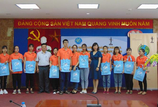 Các bạn sinh viên khóa học Kế toán tài năng tại Lễ khai giảng