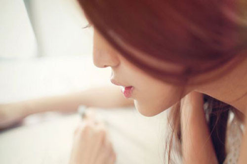 Phụ nữ nên làm gì khi người cũ níu kéo ‘điên cuồng’?